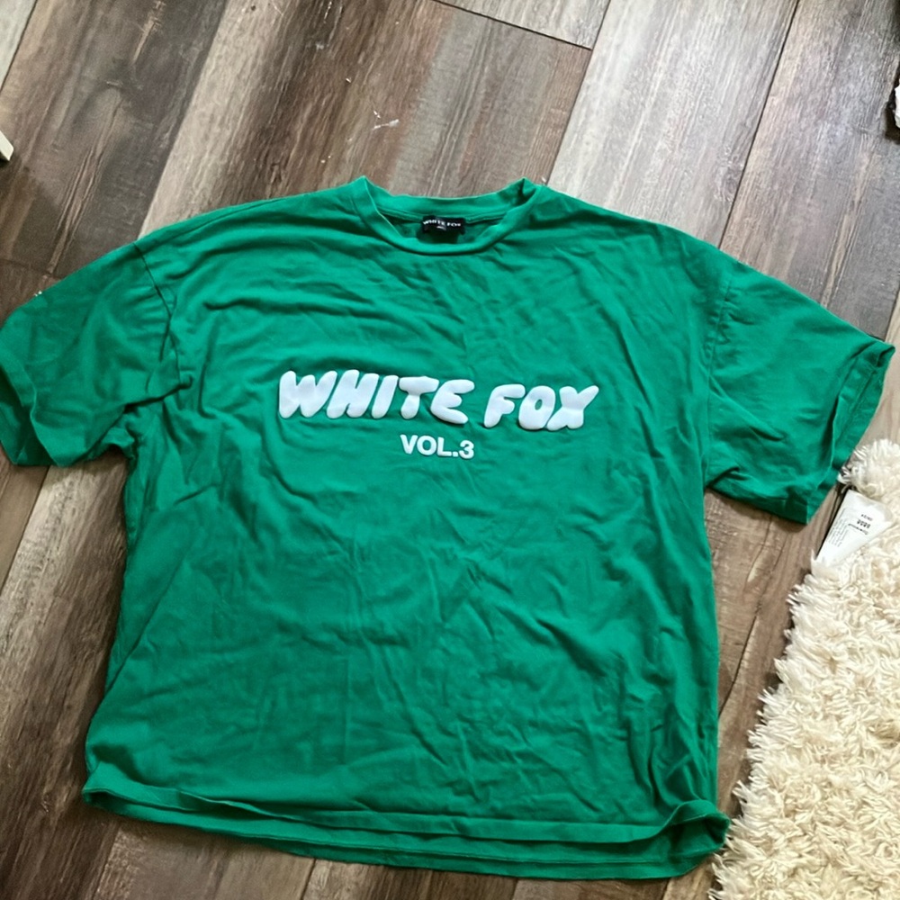White Fox Boutique Green Short Sleeve Tee